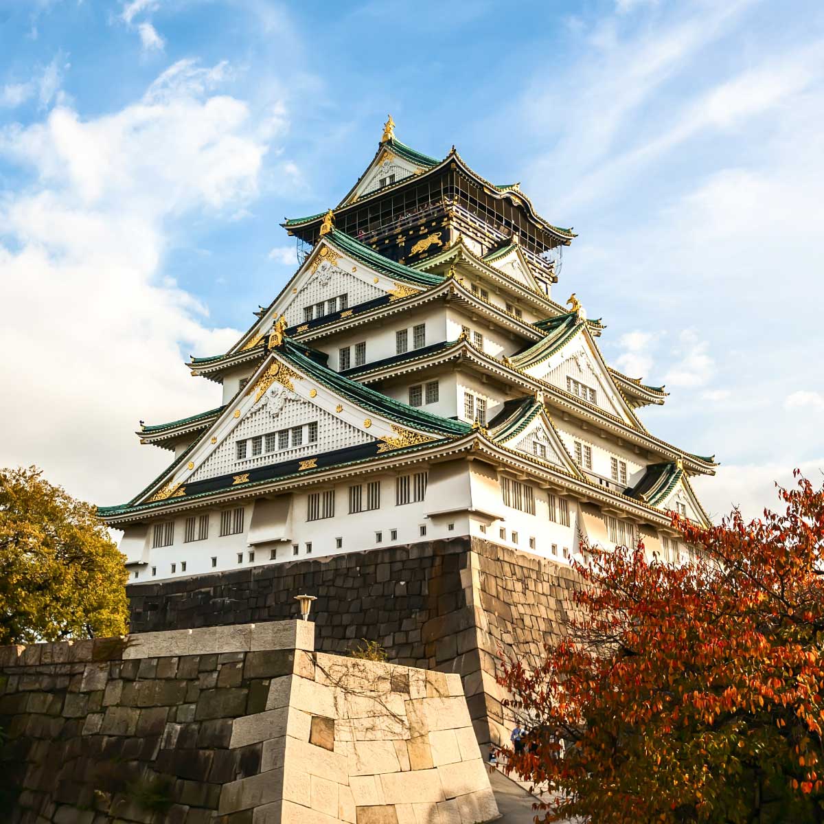 เที่ยวปราสาทโอซาก้า (Osaka Castle)