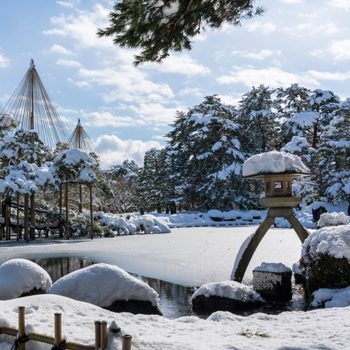 ที่เที่ยวหิมะญี่ปุ่น Kenrokuen Garden
